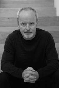 Michael Robotham BW credit Tony Mott